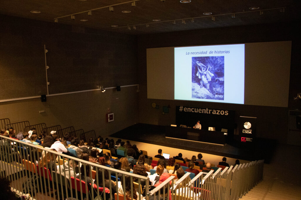 Readers gathered for a meeting with Miguel Tanco